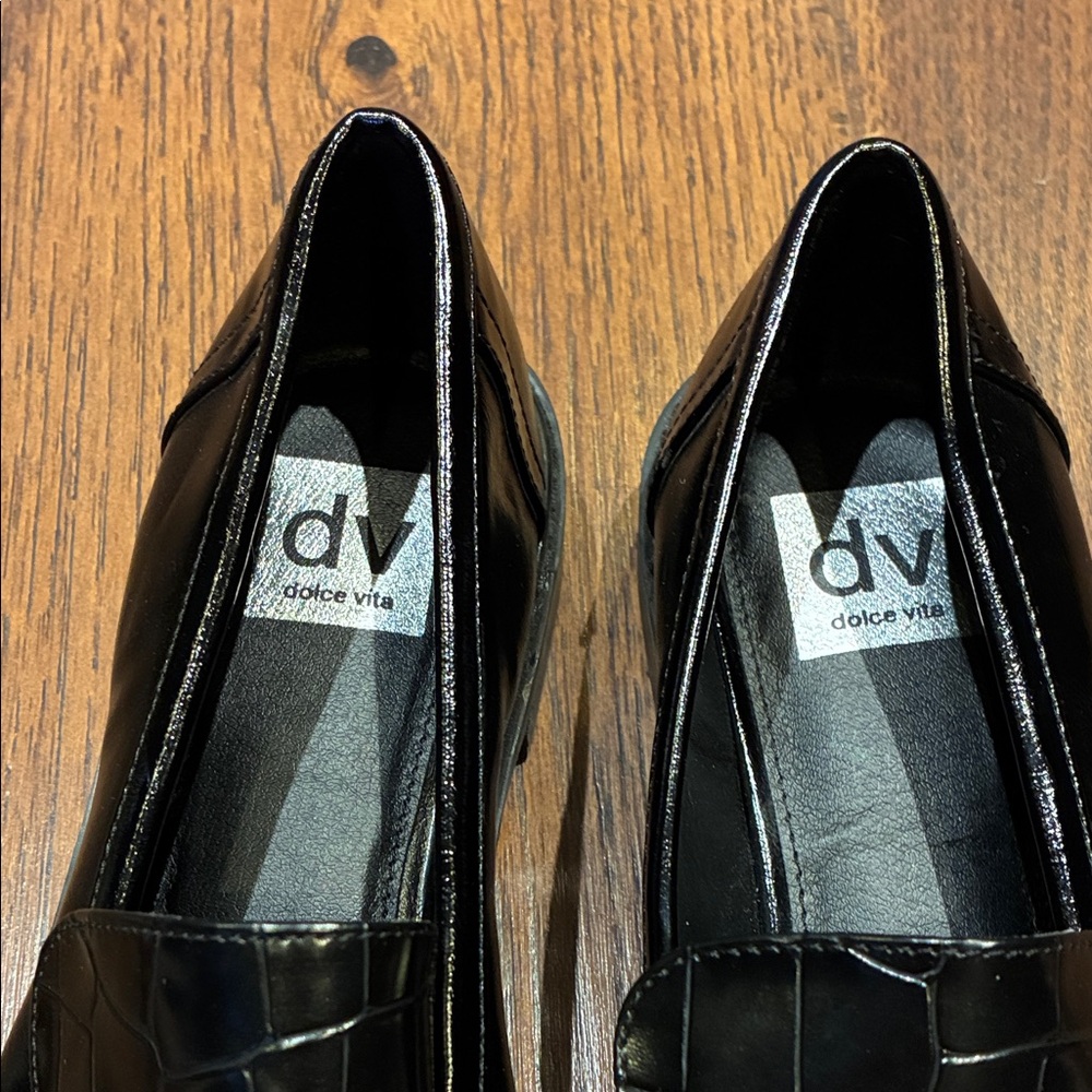 DV by Dolce Vita Shiny Black Croc-Embossed Loafers - Picture 2 of 7